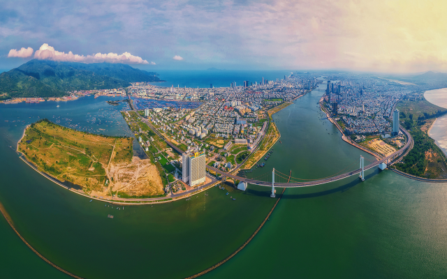 Đà Nẵng Qua Dòng Thời Gian - Khám Phá Hồn Lịch Sử Của Thành Phố Biển