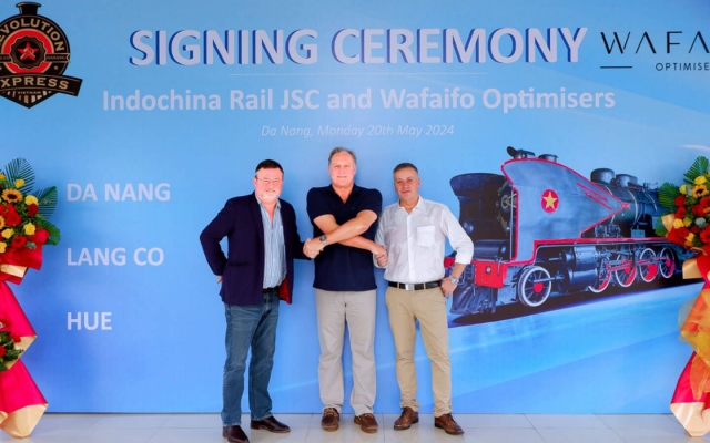 Tàu hơi nước Revolution Express - Kết nối du lịch